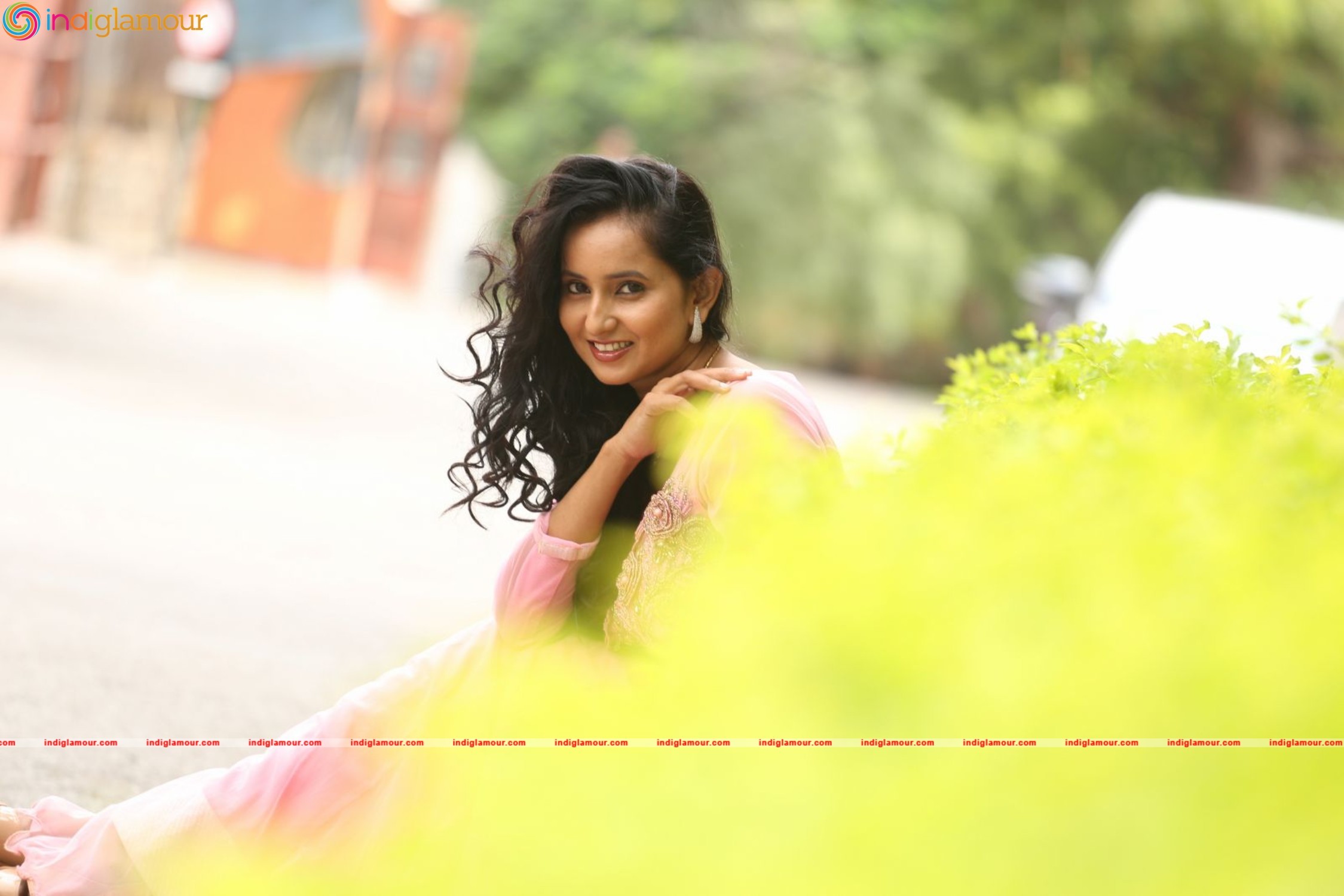 Ishika Singh Actress hd photo