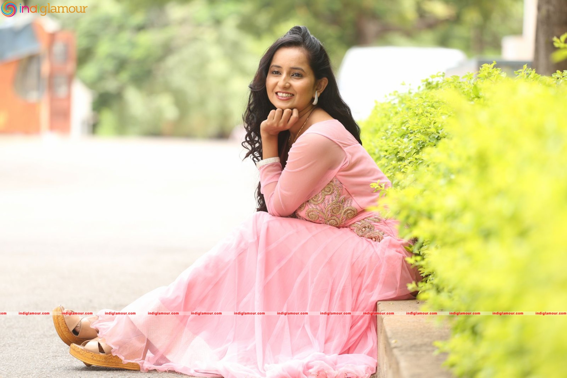 Ishika Singh Actress hd photo