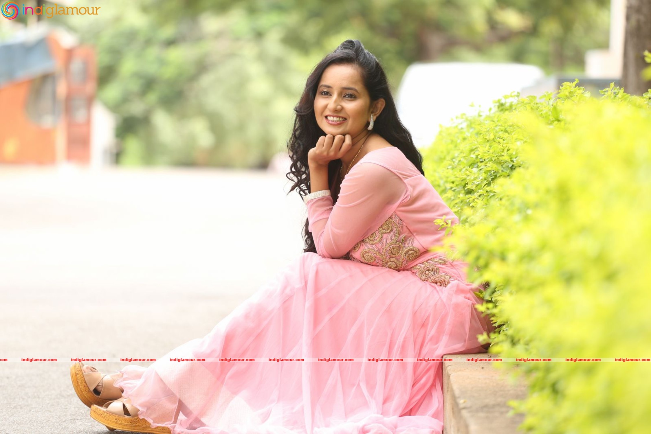 Ishika Singh Actress hd photo