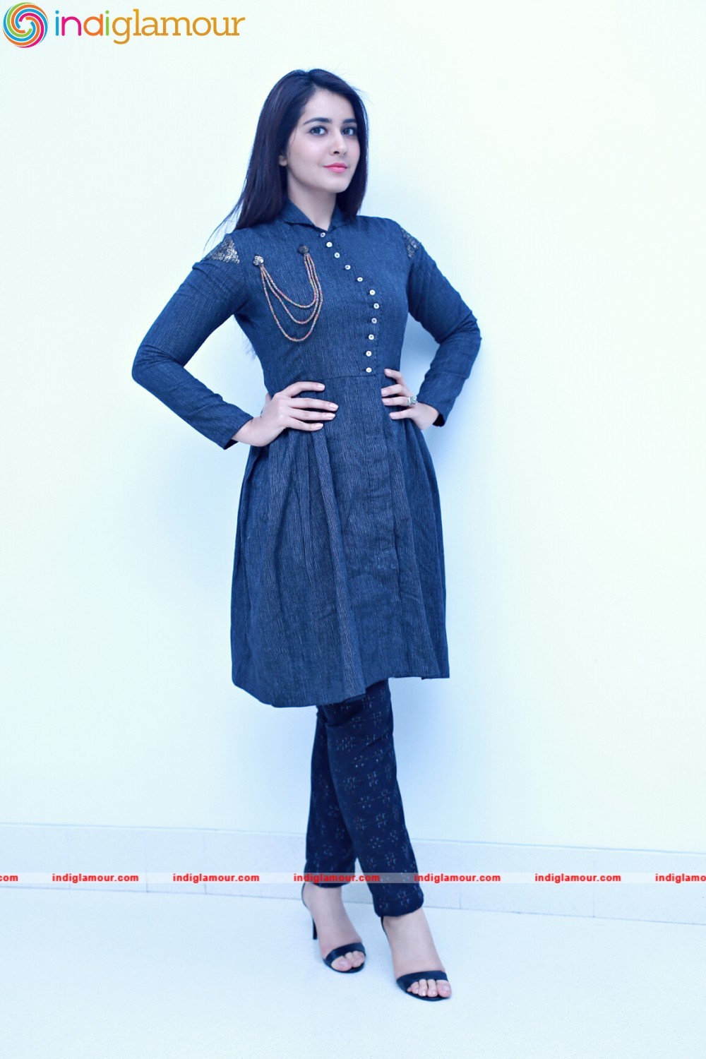 Raashi khanna Actress hd photo