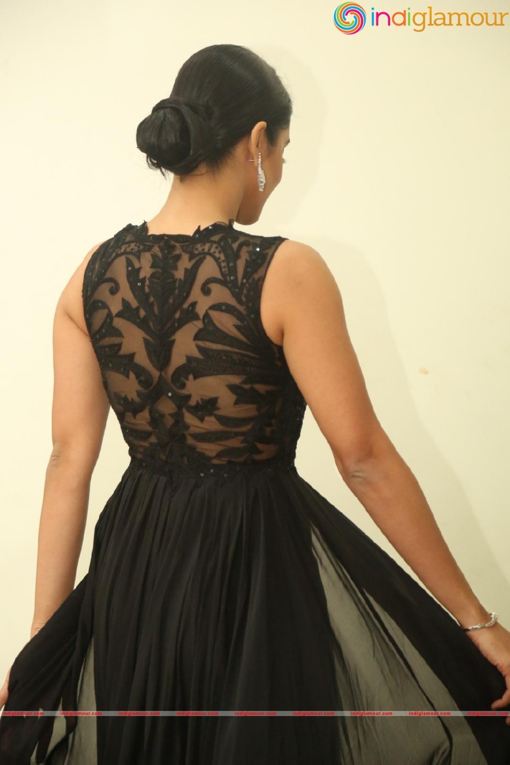 Regina Cassandra Actress hd photo