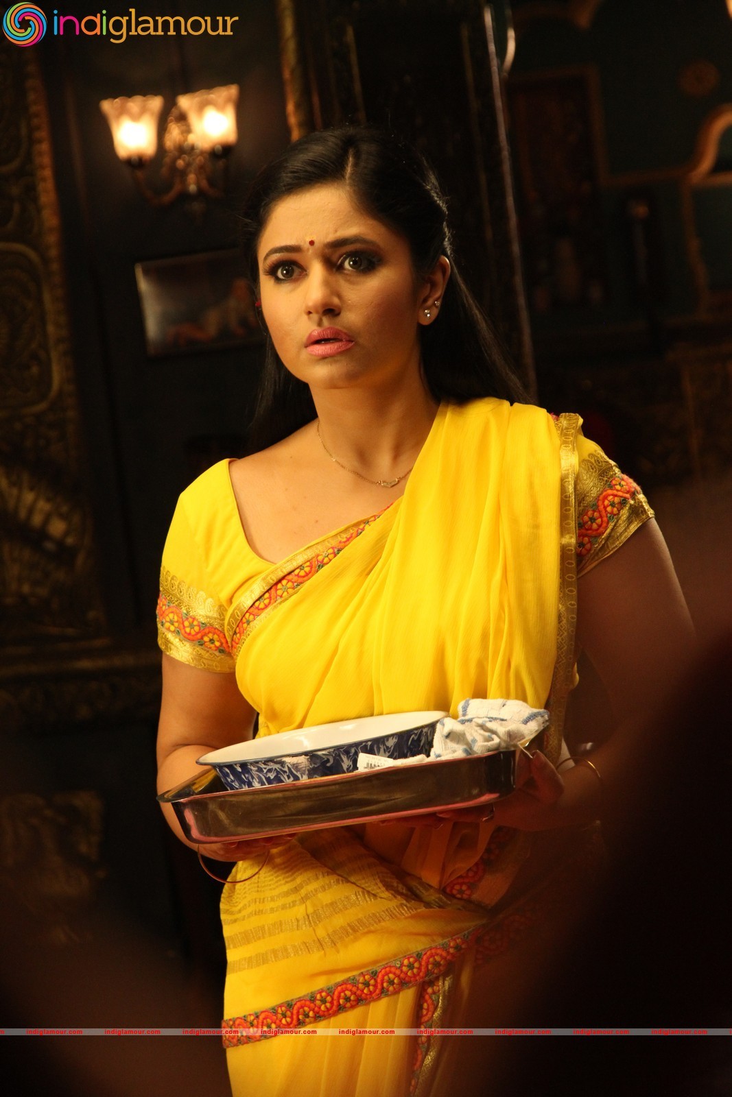 Poonam Bajwa Actress hd photo