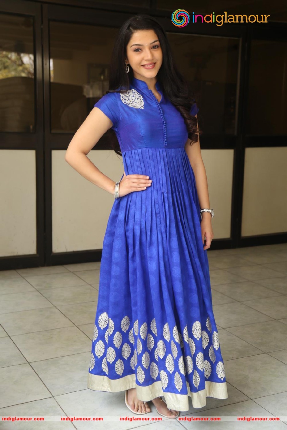 Mehreen Actress hd photo