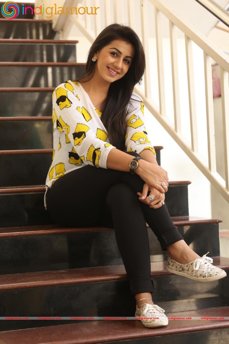 Nikki Galrani Actress Latest Photo Gallery Actress hd photo