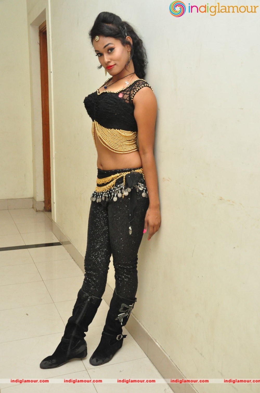 Nisha Actress hd photo