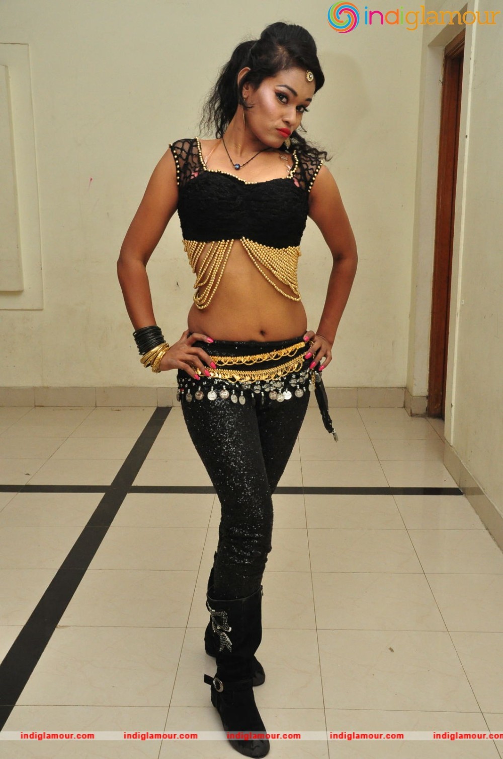Nisha Actress hd photo