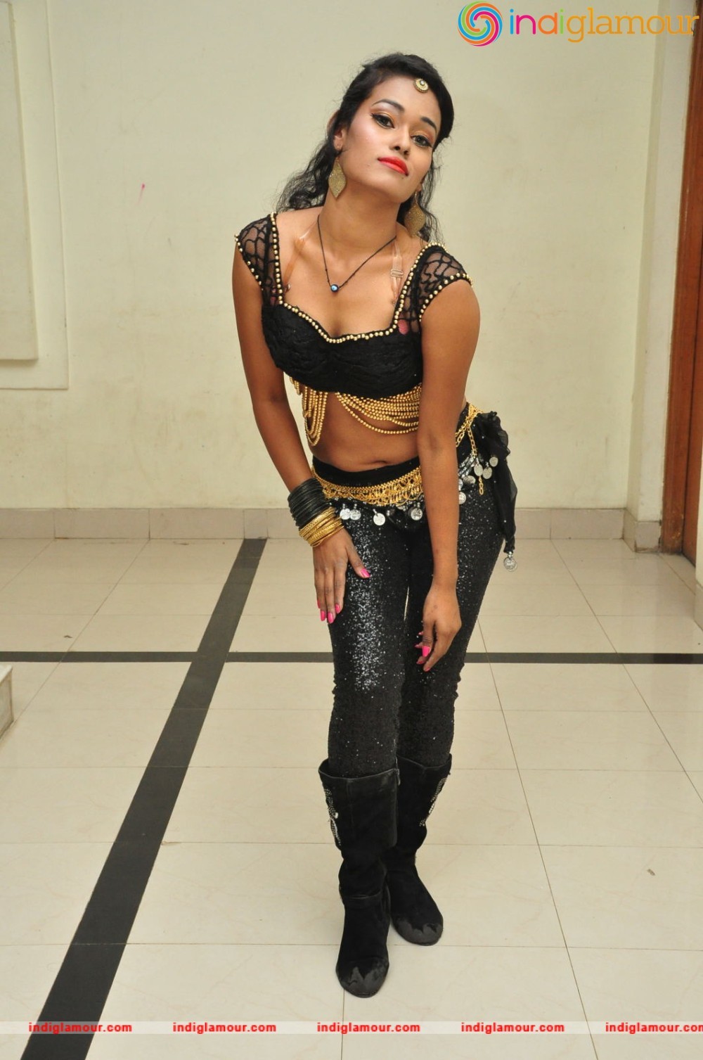 Nisha Actress hd photo