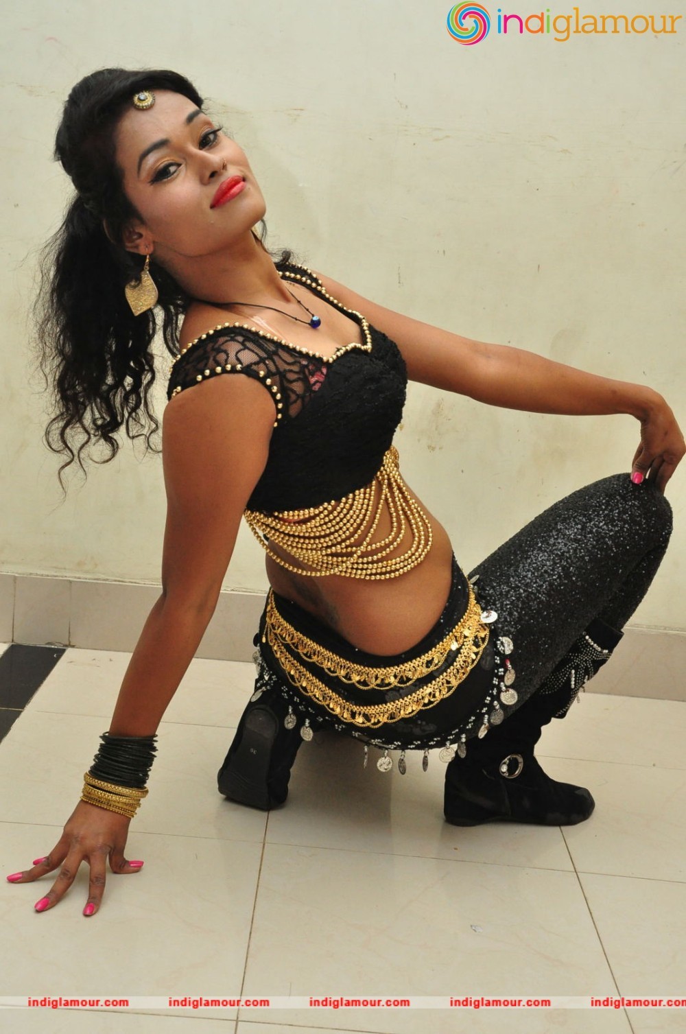Nisha Actress hd photo