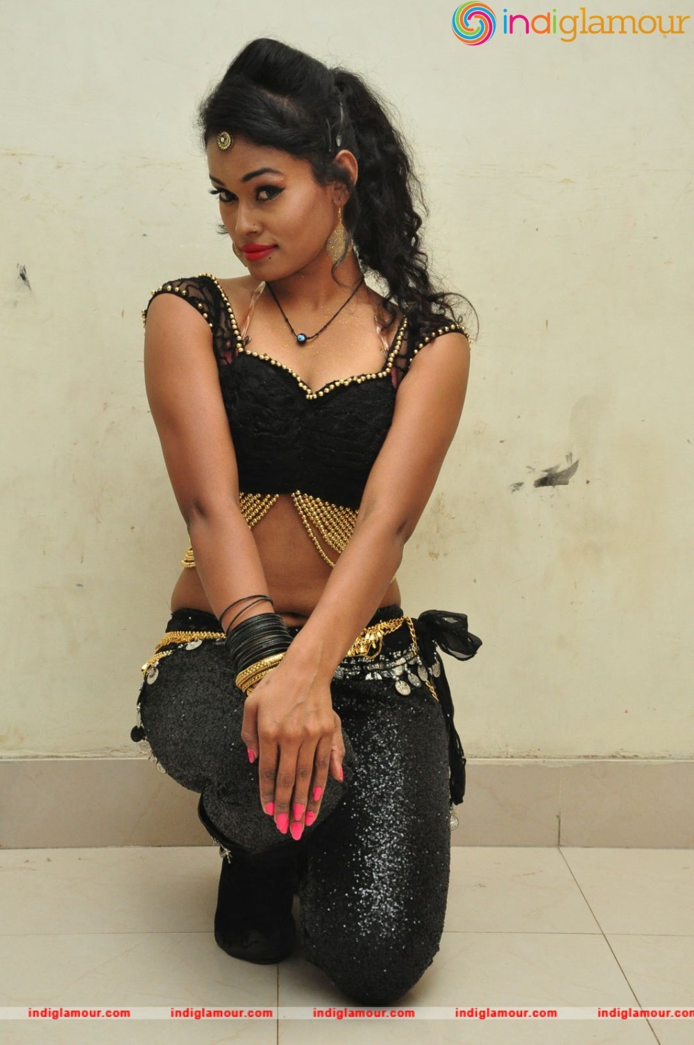 Nisha Actress hd photo