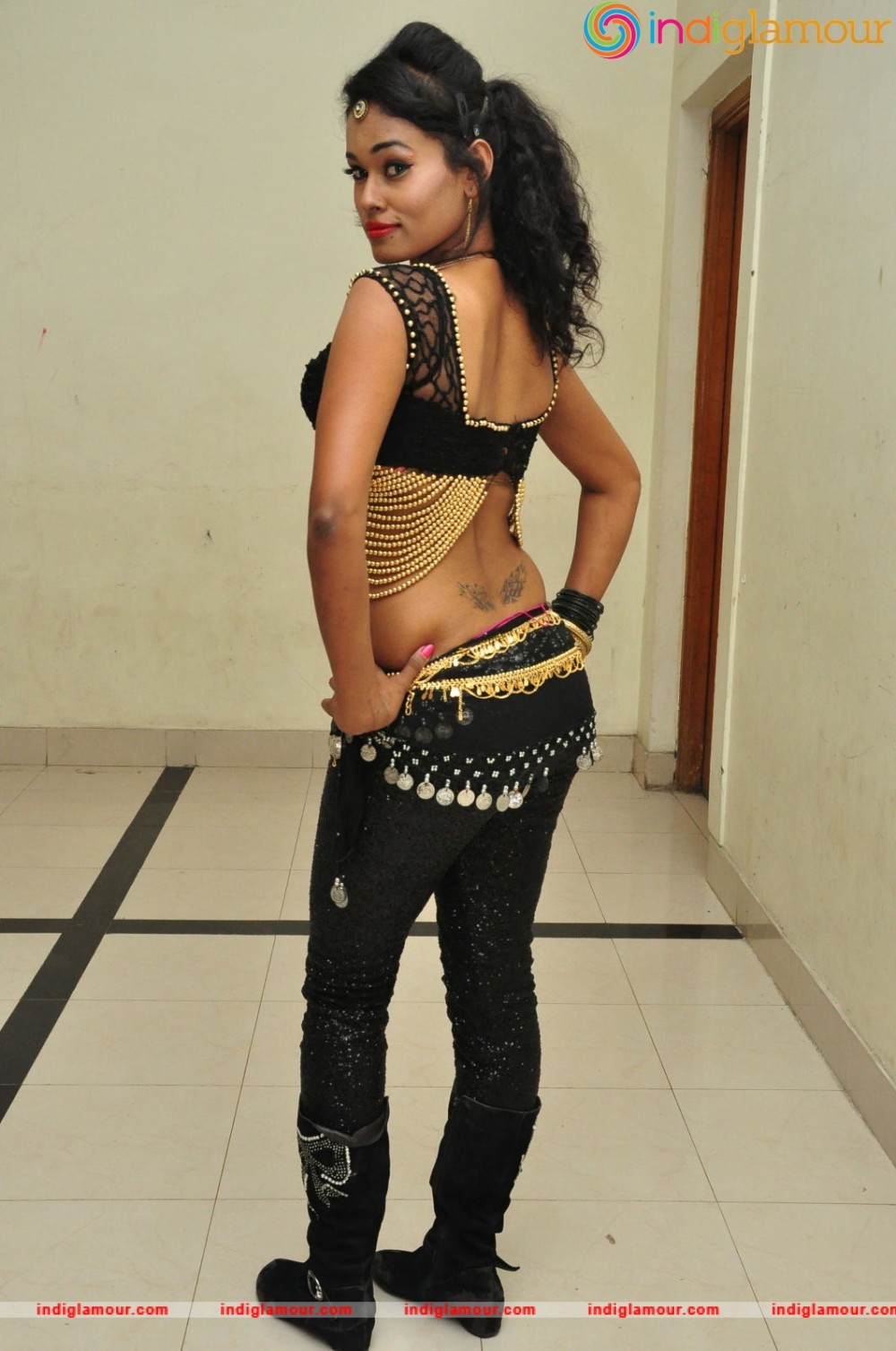 Nisha Actress hd photo