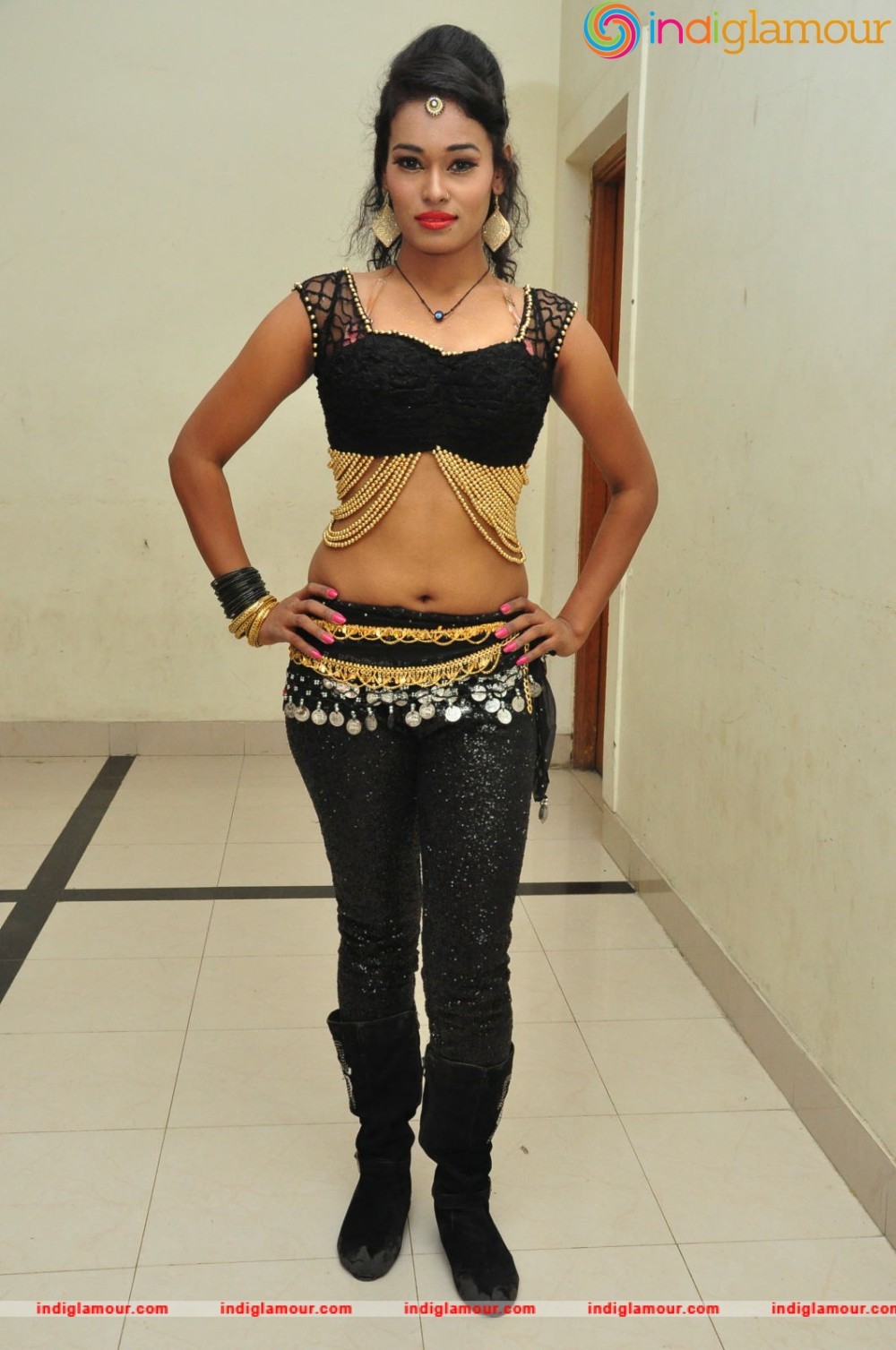 Nisha Actress hd photo