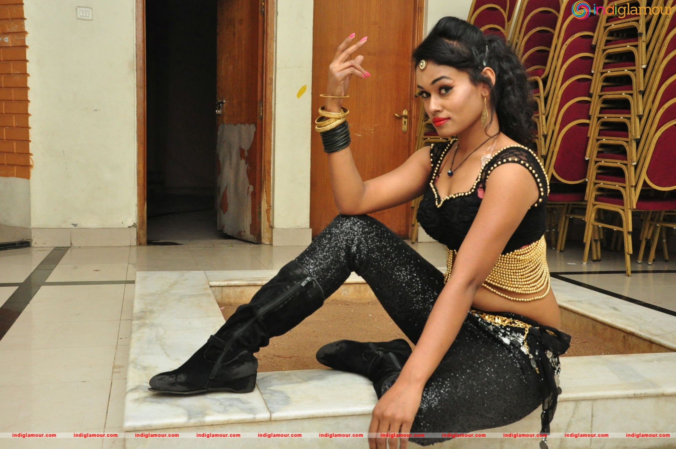 Nisha Actress hd photo