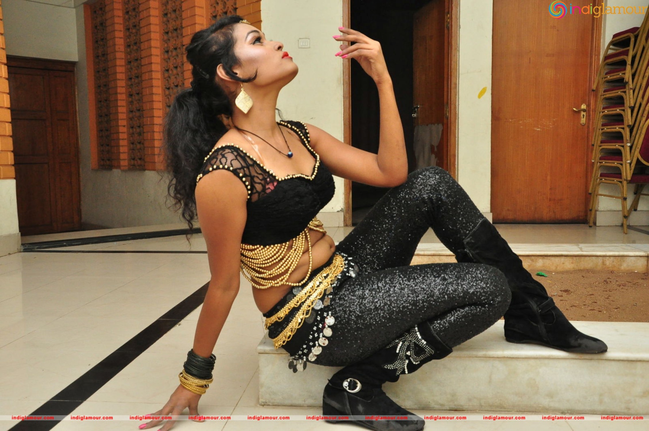 Nisha Actress hd photo