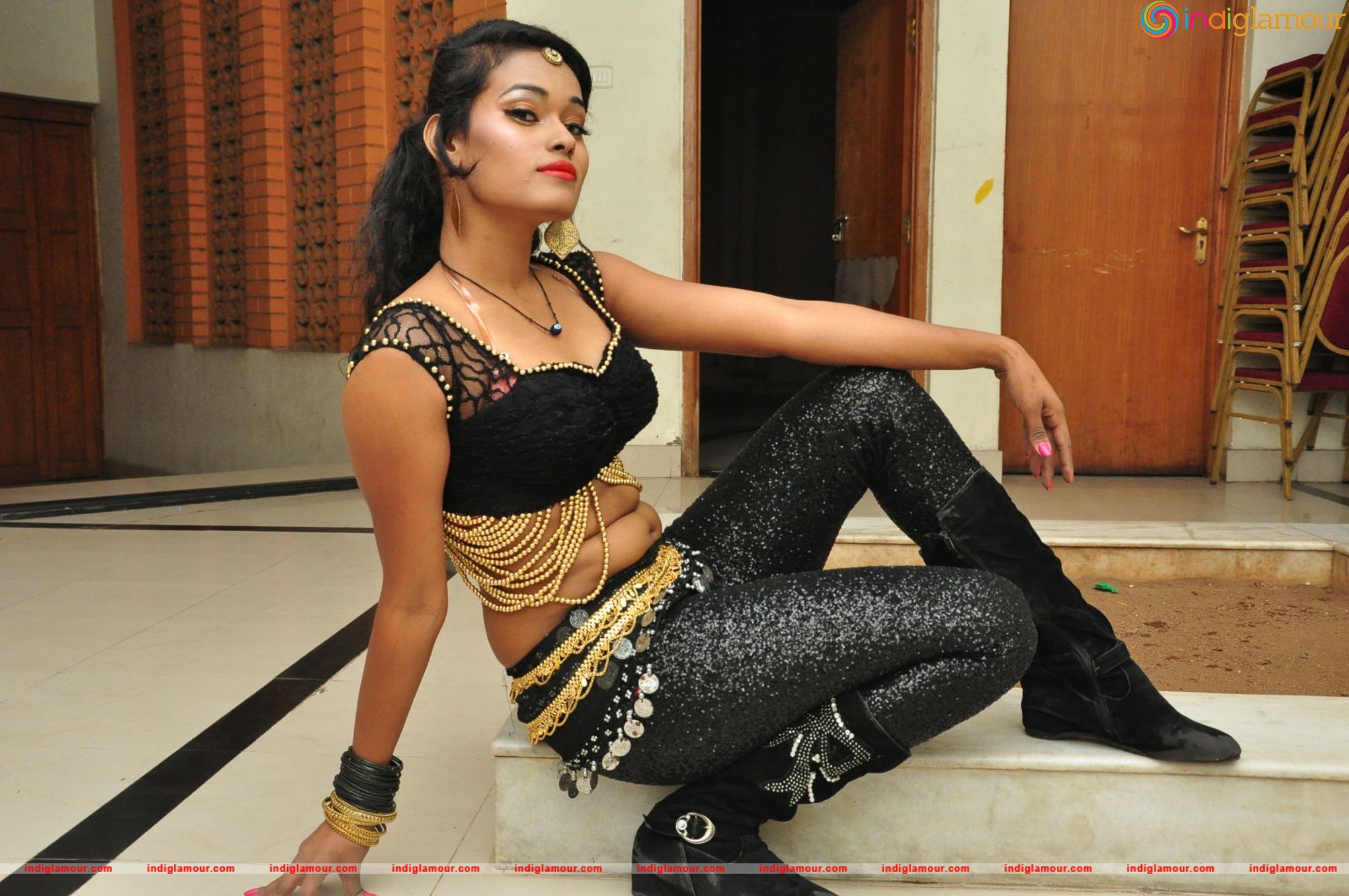 Nisha Actress hd photo