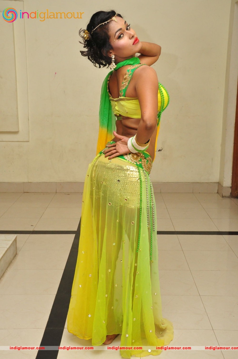 Nisha Actress hd photo
