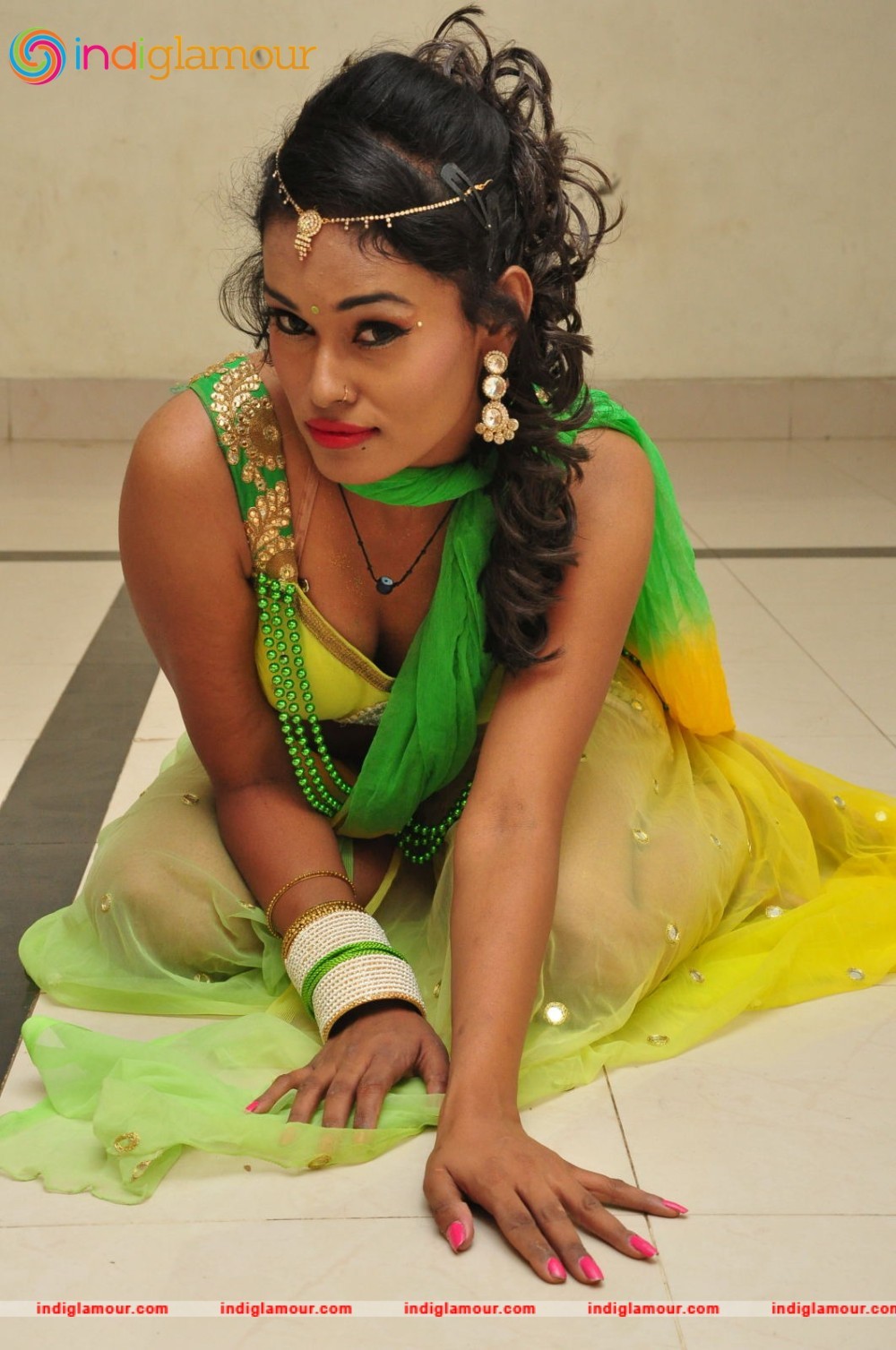 Nisha Actress hd photo