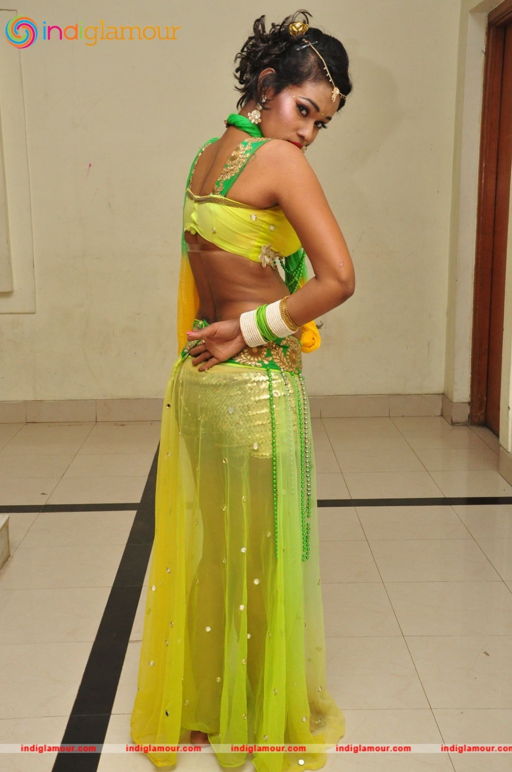 Nisha Actress hd photo