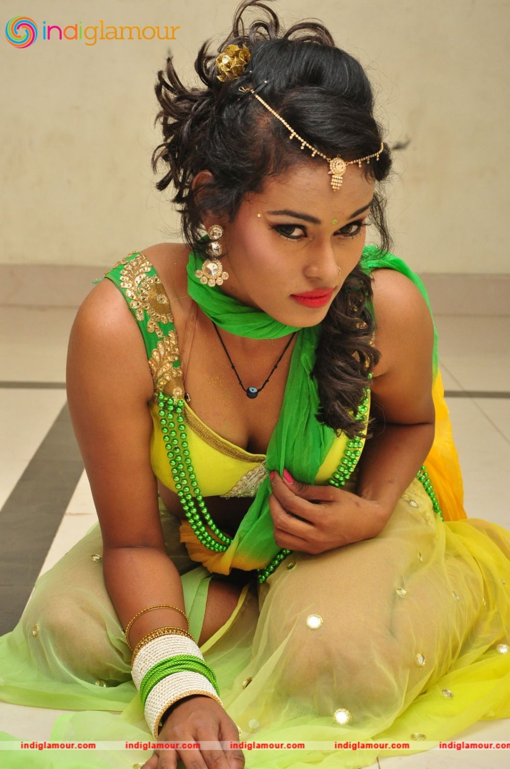Nisha Actress hd photo