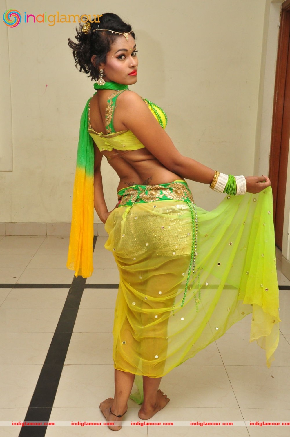 Nisha Actress hd photo