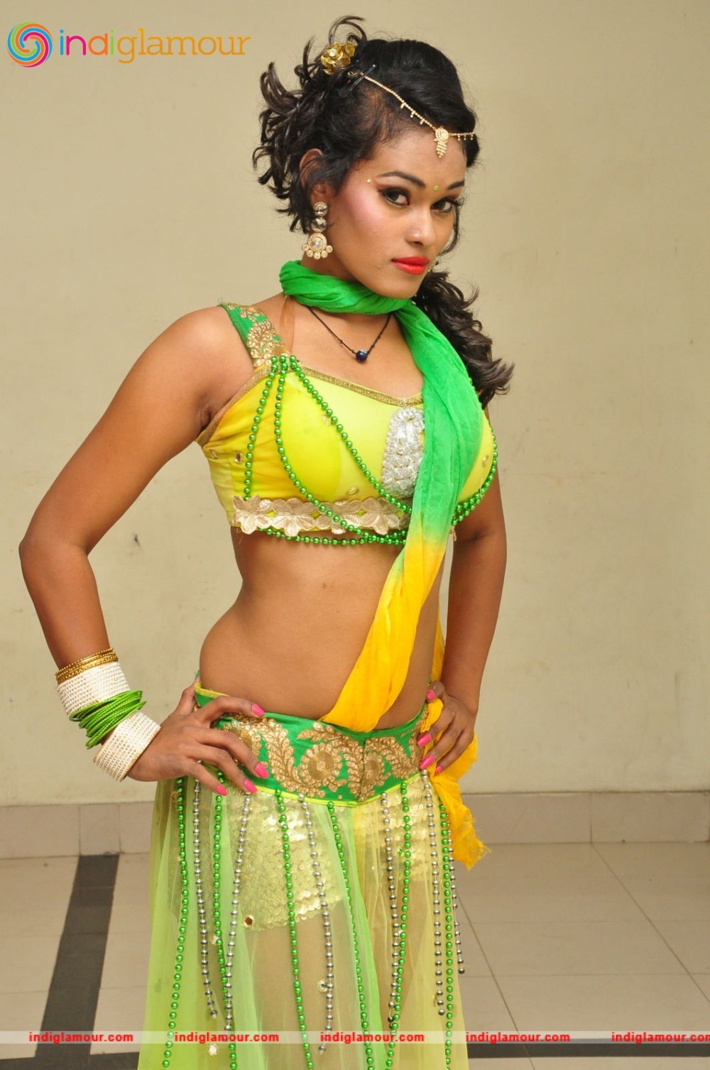 Nisha Actress hd photo