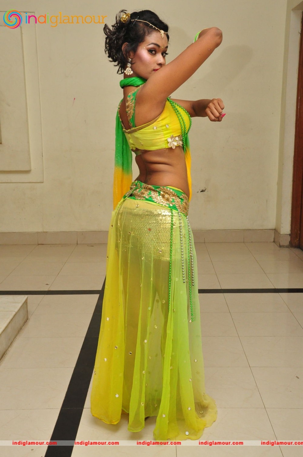 Nisha Actress hd photo