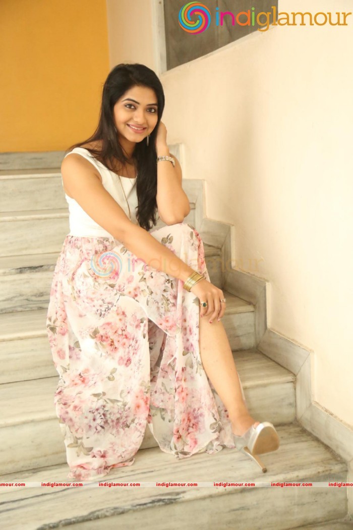 Kashmira Kulkarni Actress hd photo