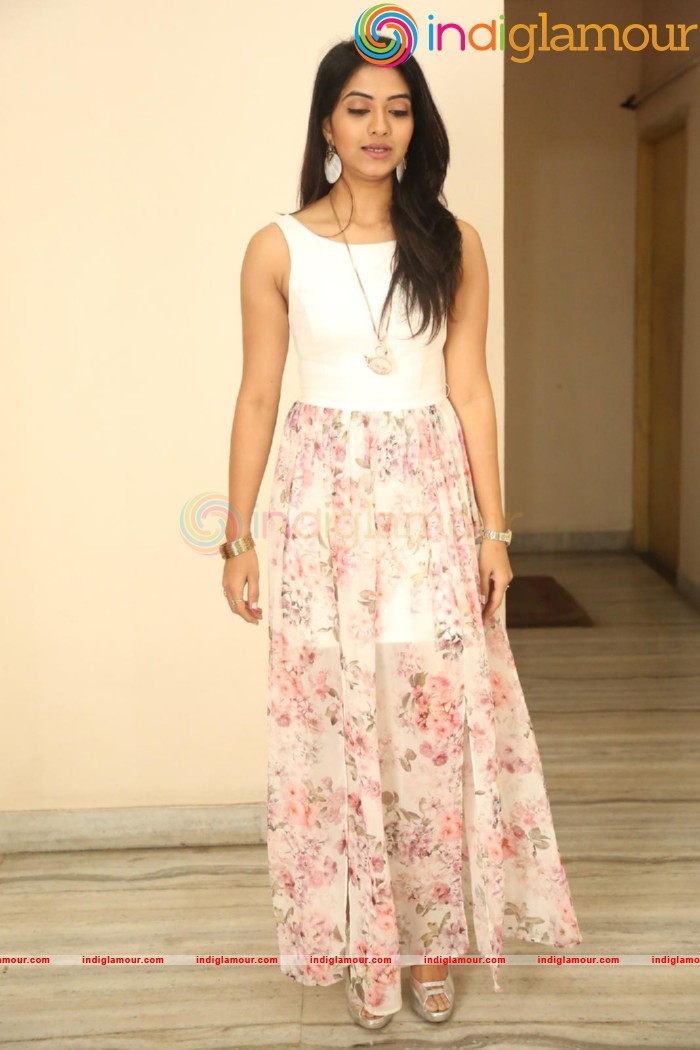 Kashmira Kulkarni Actress hd photo