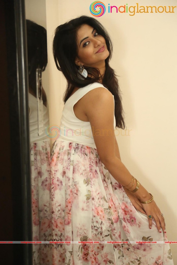 Kashmira Kulkarni Actress hd photo