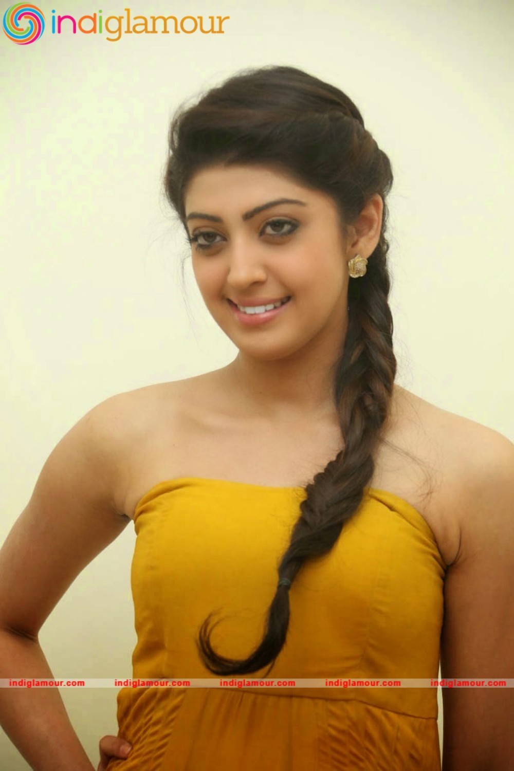 Pranitha Subhash Actress hd photo