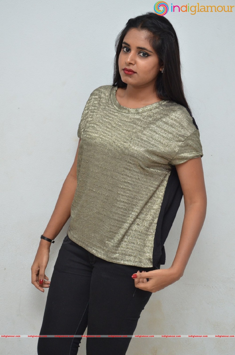 Roopa Reddy Actress hd photo