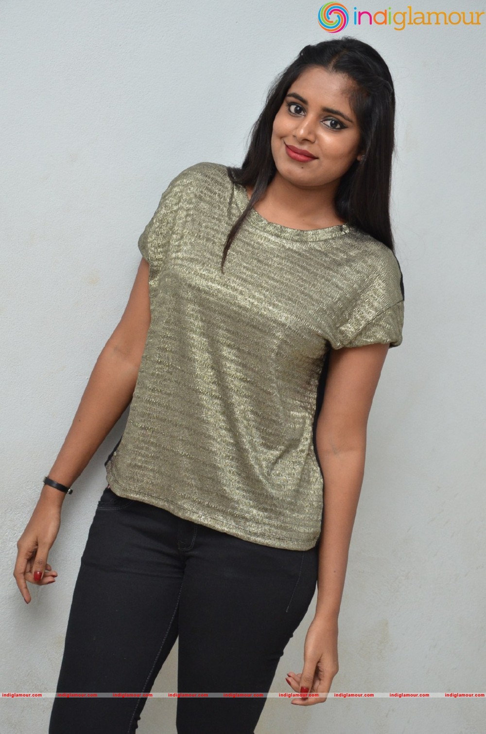 Roopa Reddy Actress hd photo