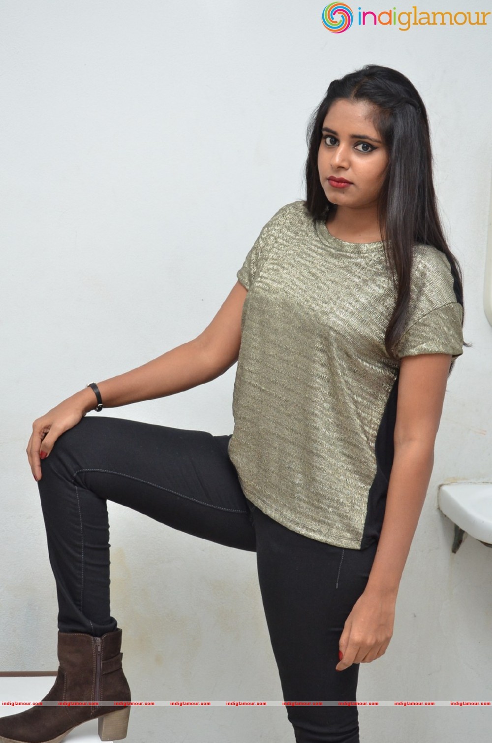 Roopa Reddy Actress hd photo