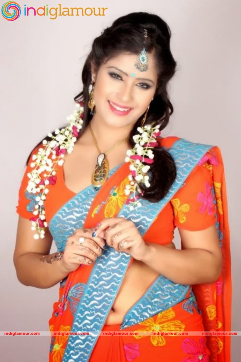 Nisha Sharma Actress hd photo