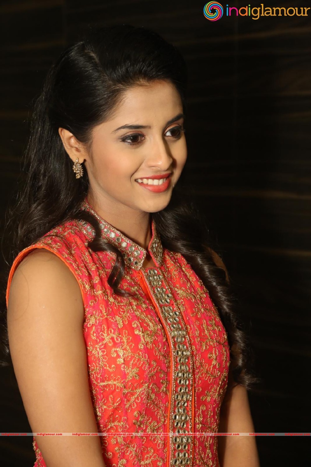 Arthana Actress hd photo