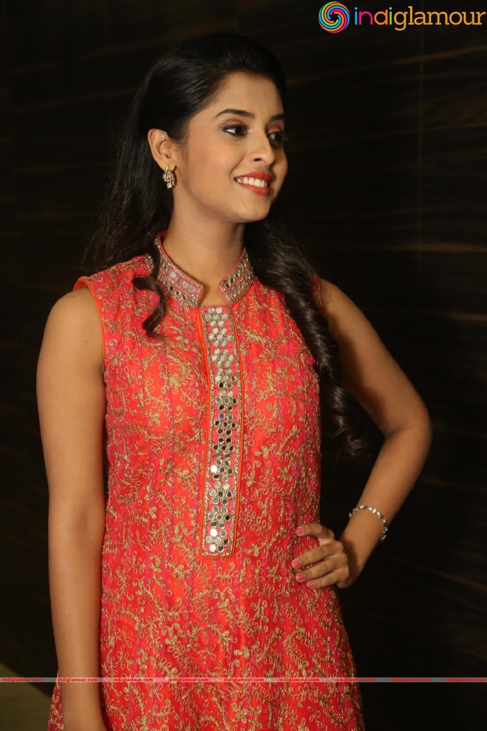 Arthana Actress hd photo