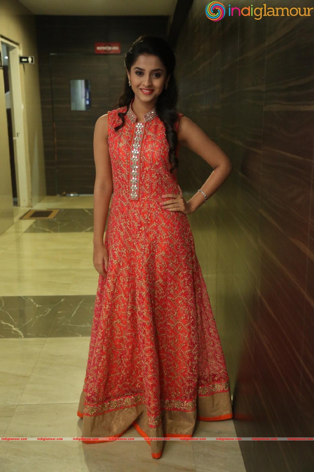 Arthana Actress hd photo