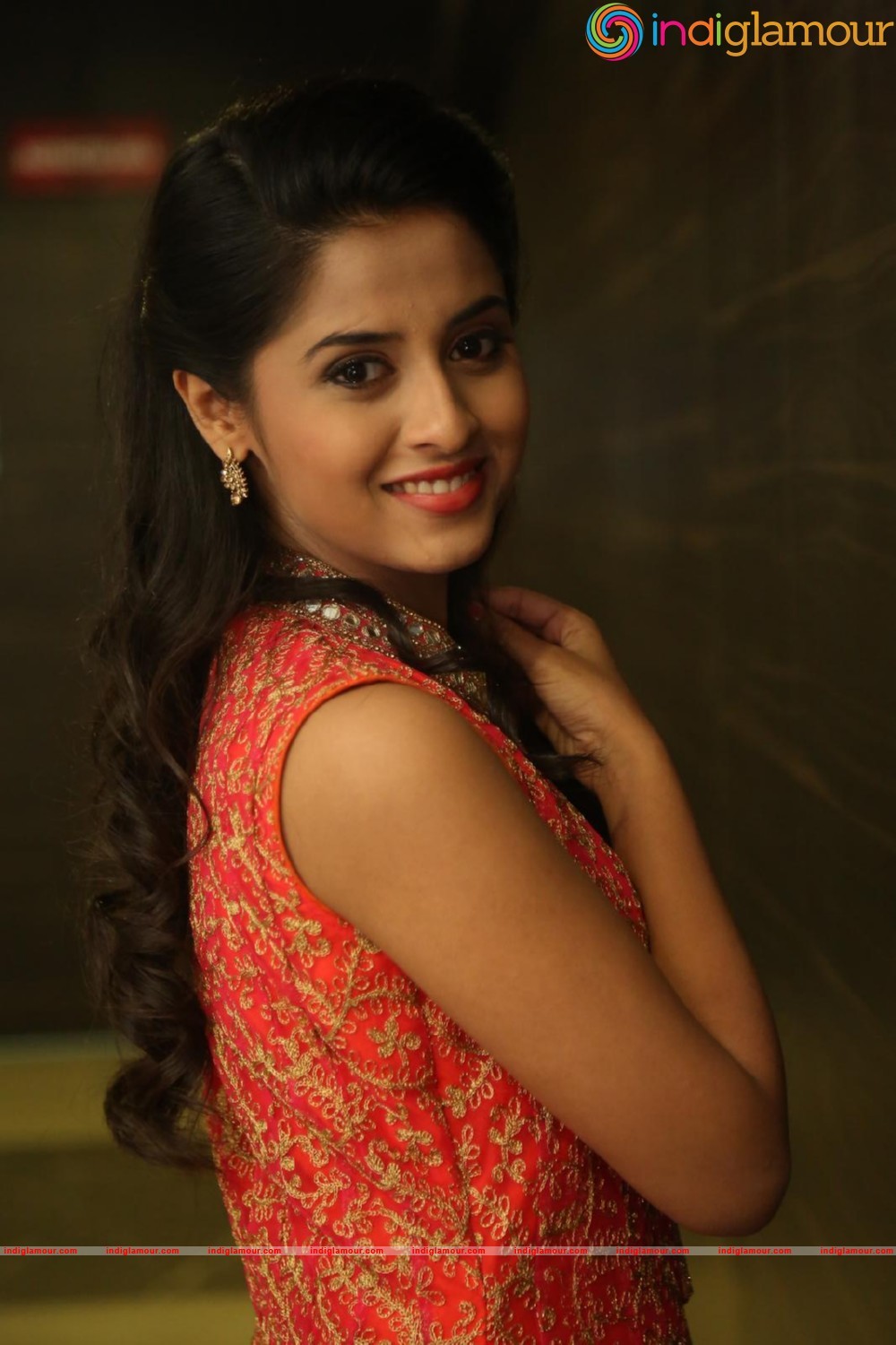 Arthana Actress hd photo