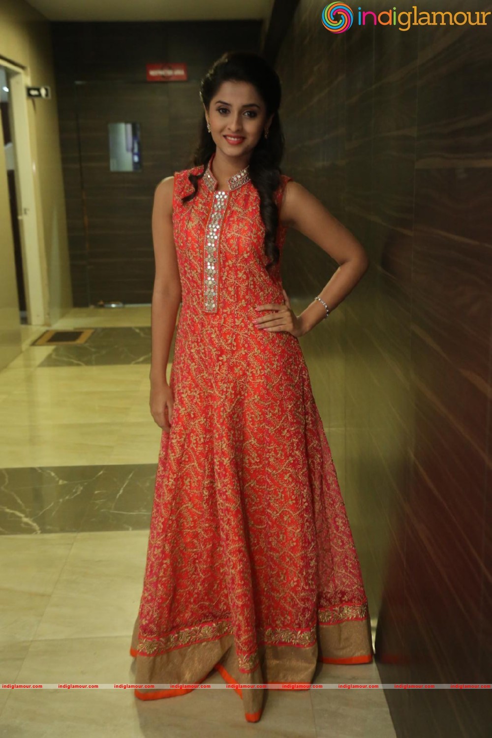 Arthana Actress hd photo