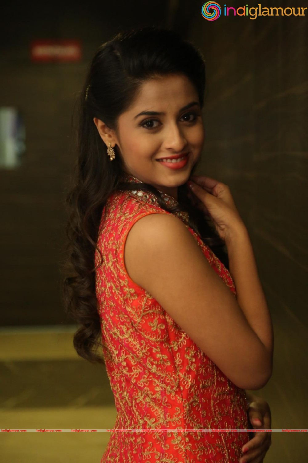 Arthana Actress hd photo