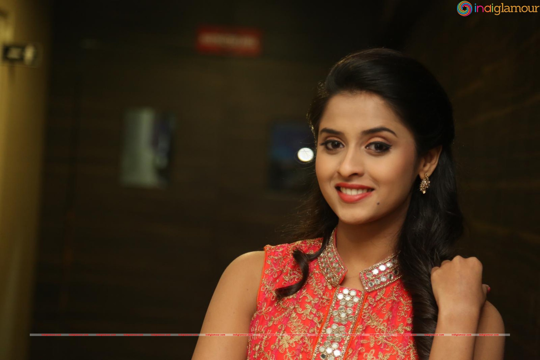 Arthana Actress hd photo