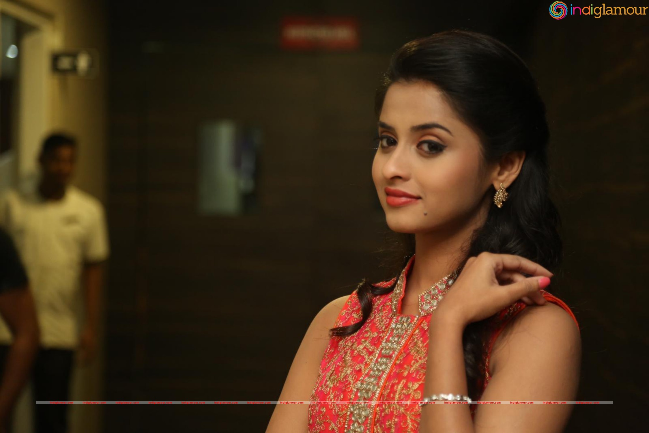 Arthana Actress hd photo
