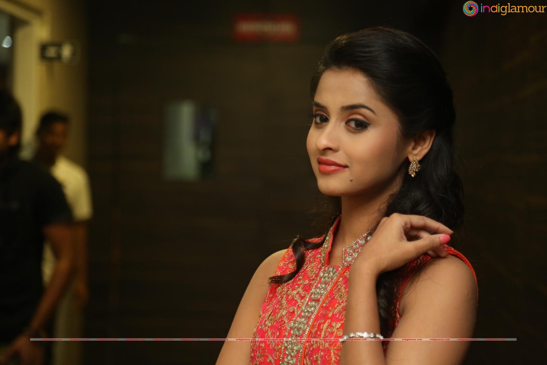 Arthana Actress hd photo