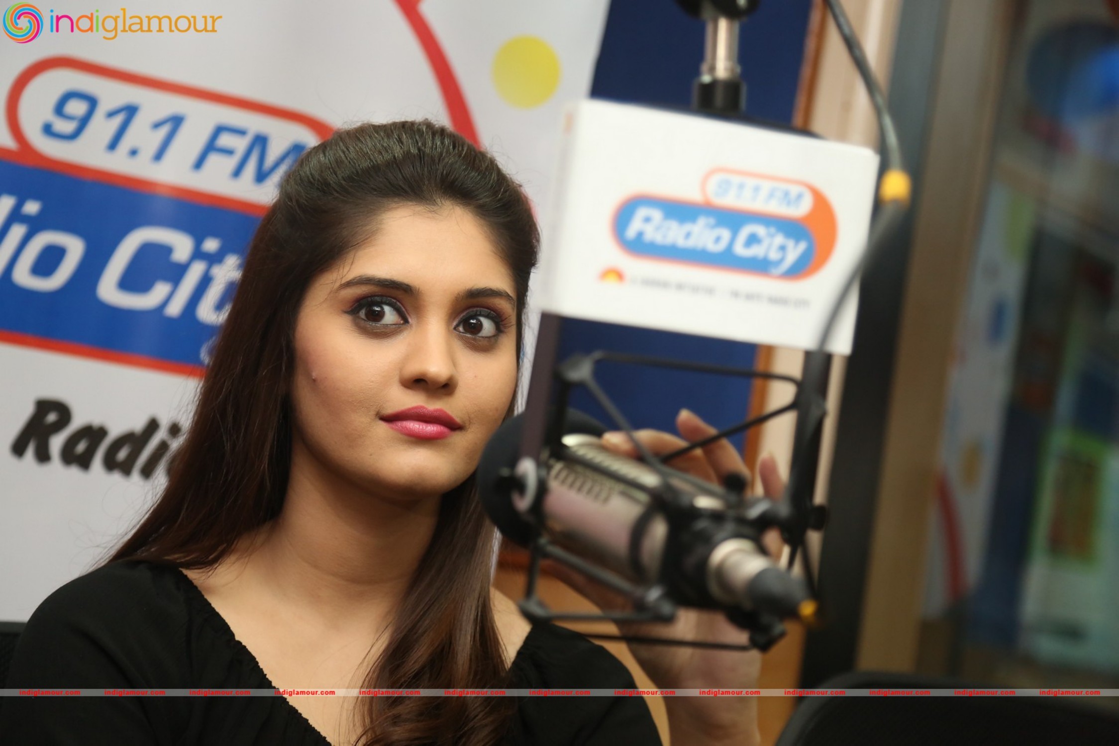 Surabhi Actress hd photo