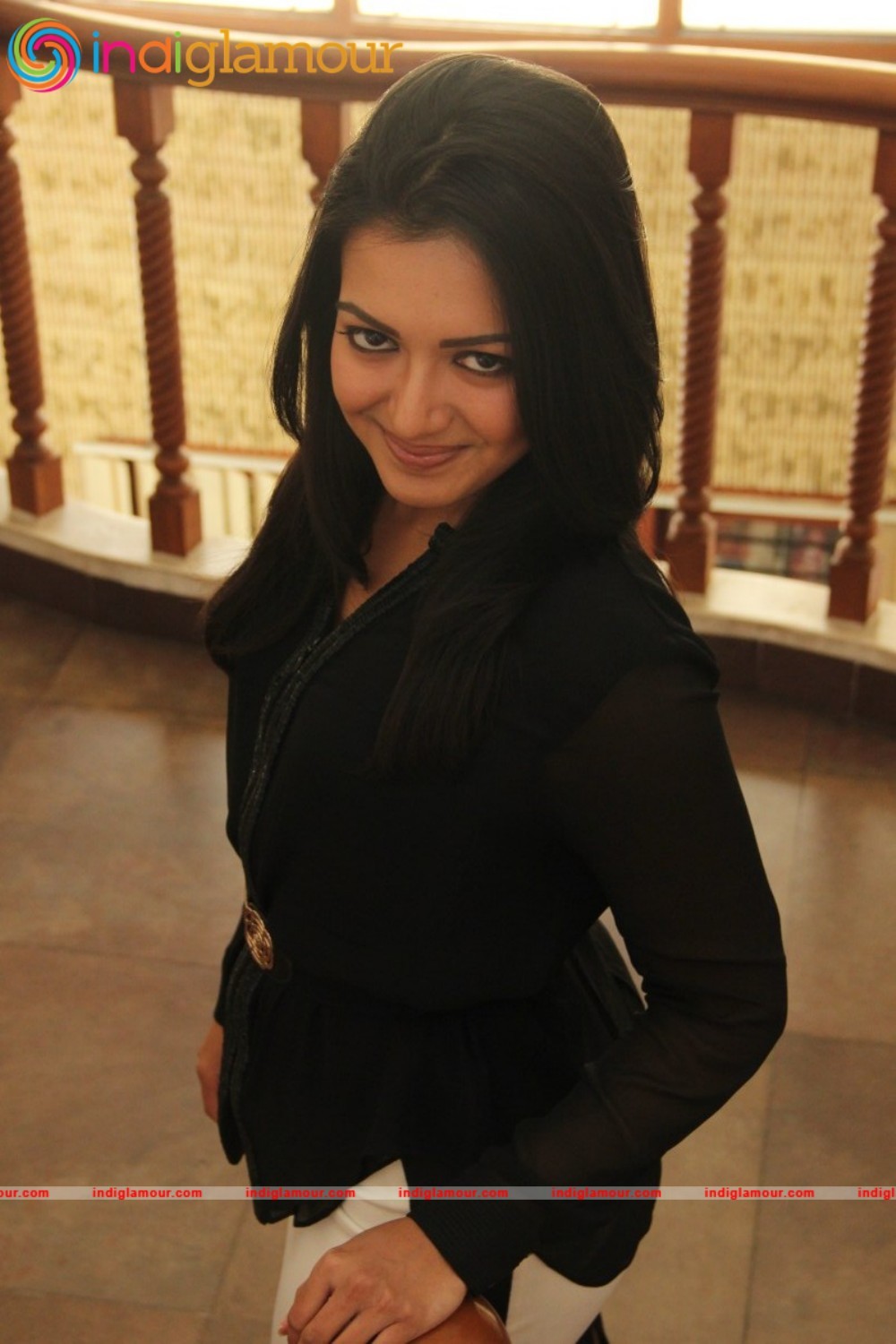 Catherine Tresa Actress hd photo