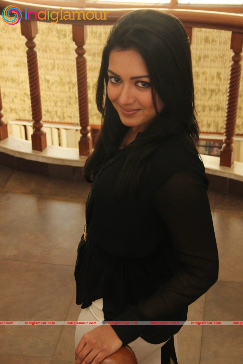 Catherine Tresa Actress hd photo
