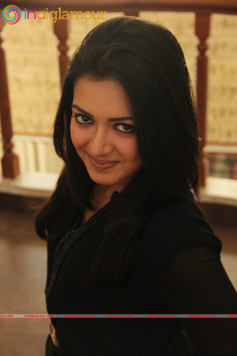 Catherine Tresa Actress hd photo