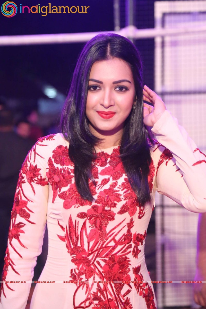 Catherine Tresa Actress hd photo