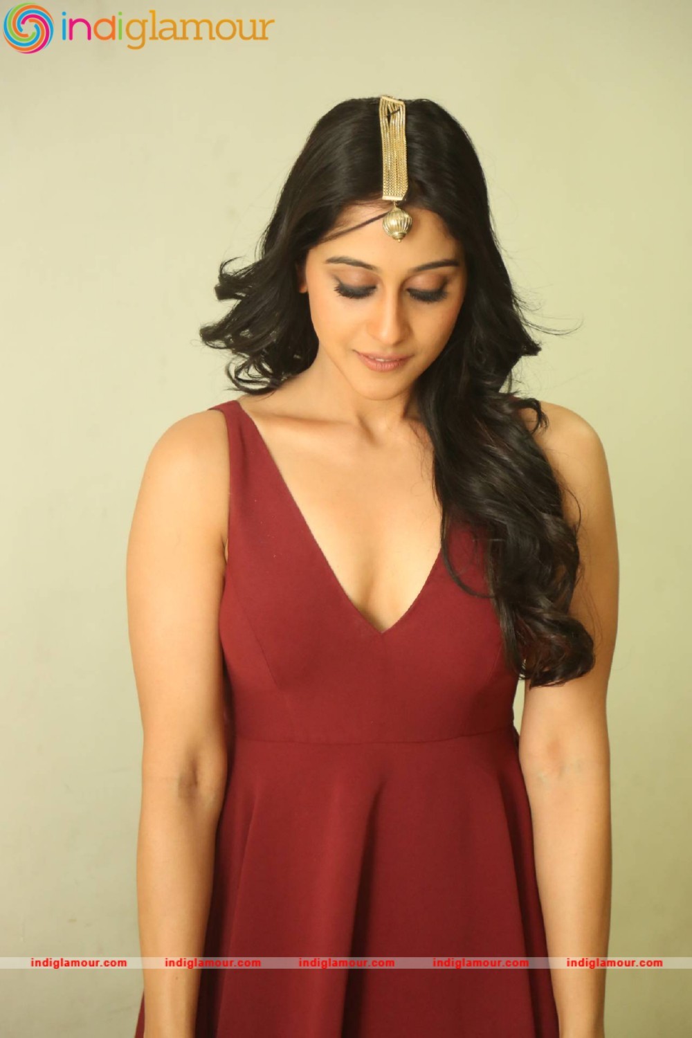 Regina Cassandra Actress hd photo