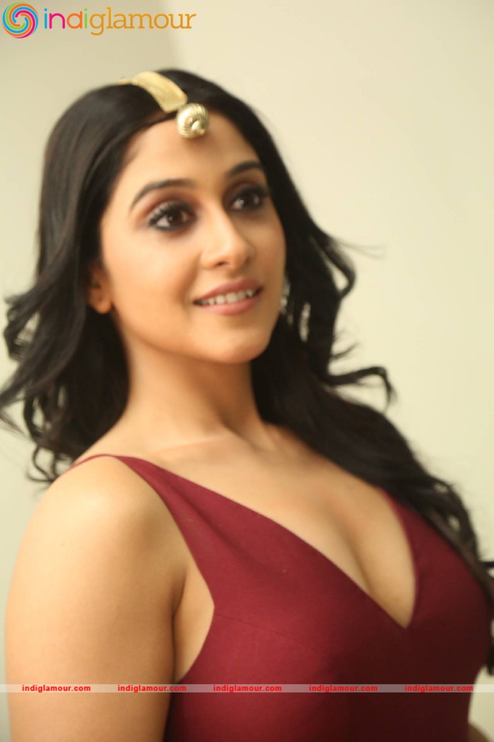 Regina Cassandra Actress hd photo
