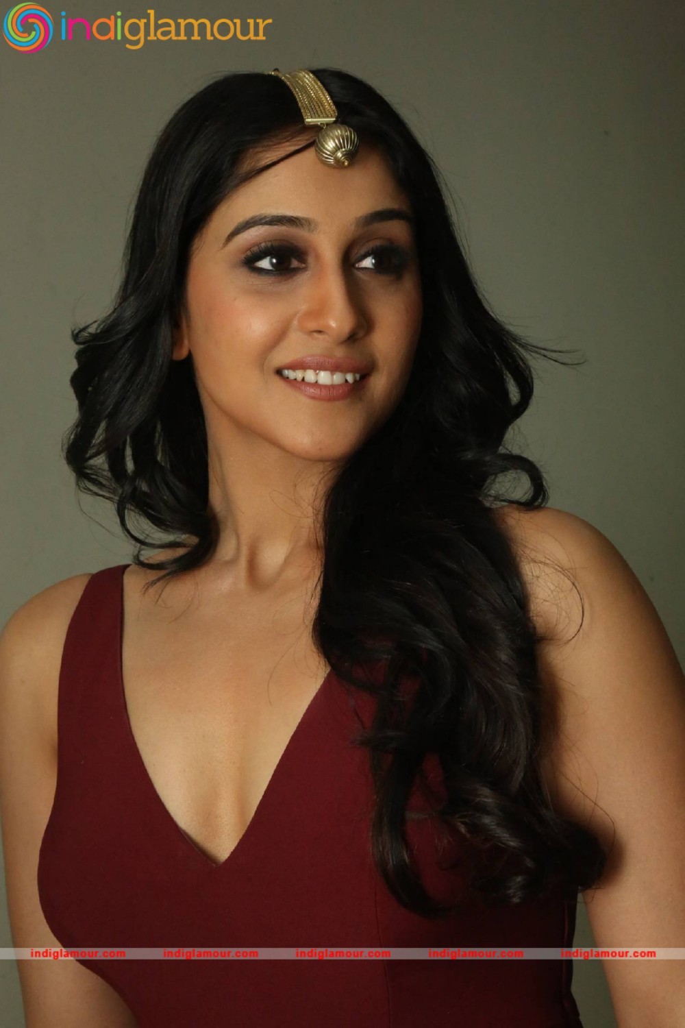 Regina Cassandra Actress hd photo